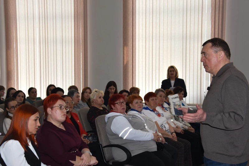 Волонтёры ЗЗУ встретились с губернатором