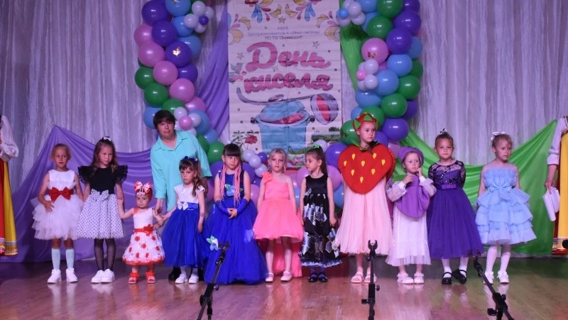 В Углезаводске отпраздновали День киселя