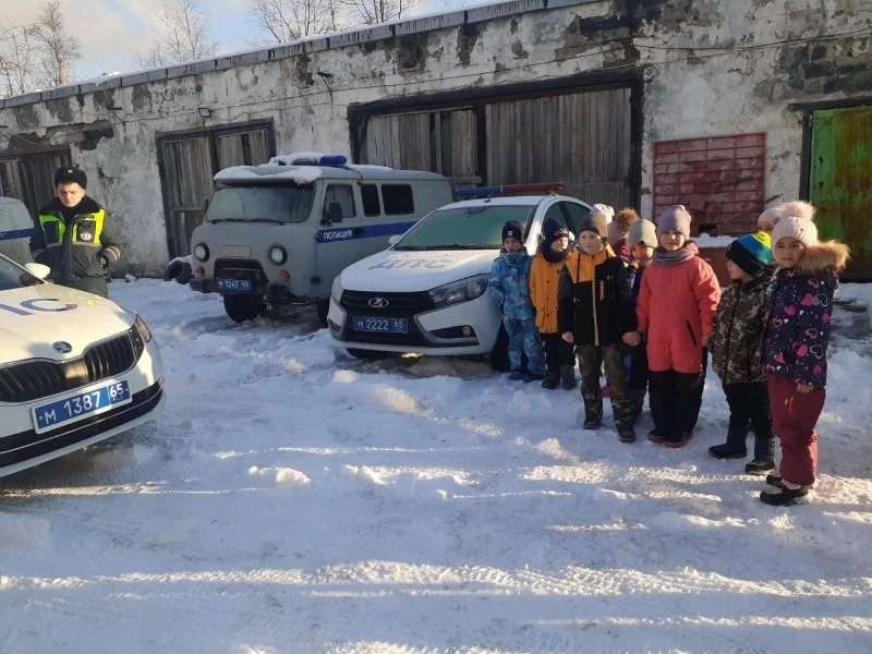 Воспитанники детсада "Солнышко" побывали на экскурсии в полиции