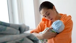 Сахалинская область запускает новый этап программы профессиональной подготовки «Школа нянь»