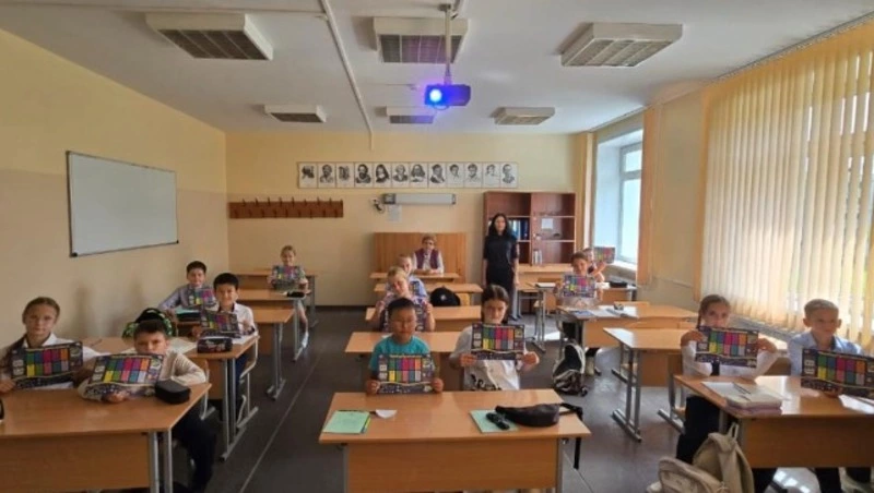 Сотрудники Госавтоинспекции Долинского района в школе села Быков проводят проф. мероприятия