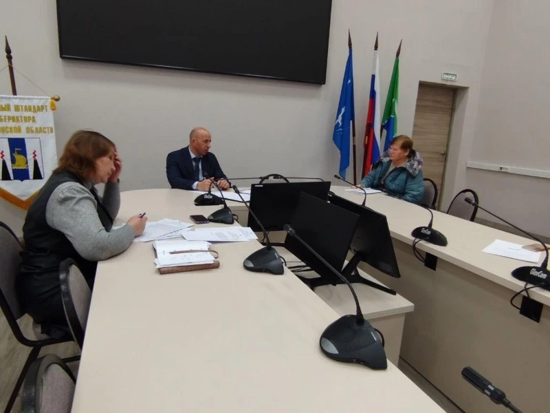 Девять жителей Долинского района обратились к мэру с личными вопросами в декабре