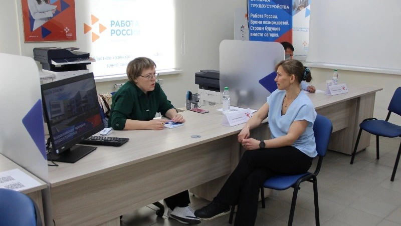 В Кадровом центре Долинска прошла Всероссийская ярмарка трудоустройства