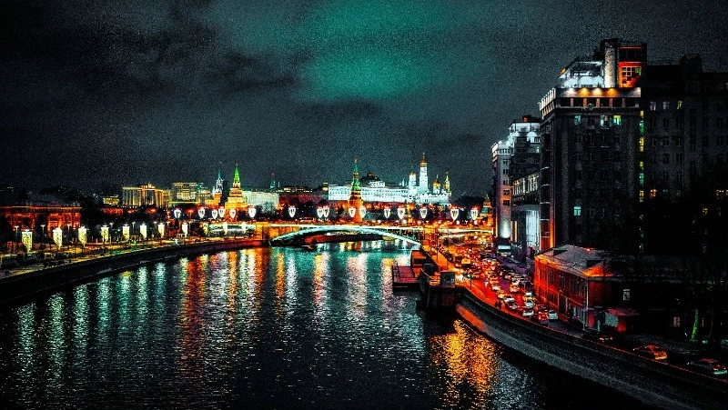 Новые законы с февраля 2025 года: ключевые изменения, которые затронут миллионы россиян 