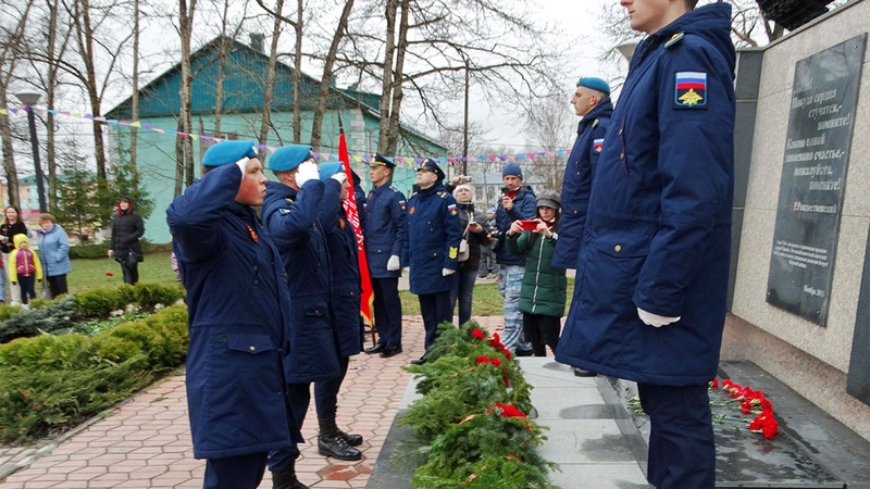 В честь Дня Победы в Долинске прошел митинг