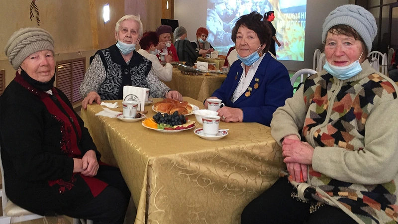 В концертном зале "Россия" ветераны отмечали день снятия блокады Ленинграда