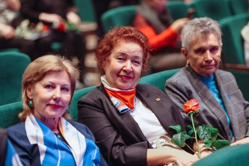 Лимаренко дал старт движению «Счастливое материнство» 