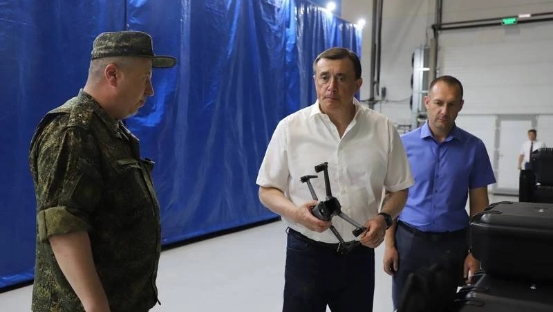 Новую партию техники отправили бойцам в зону СВО с Сахалина