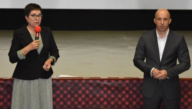 Общественники Долинска обсудили с мэром вопросы благоустройства и капремонта домов