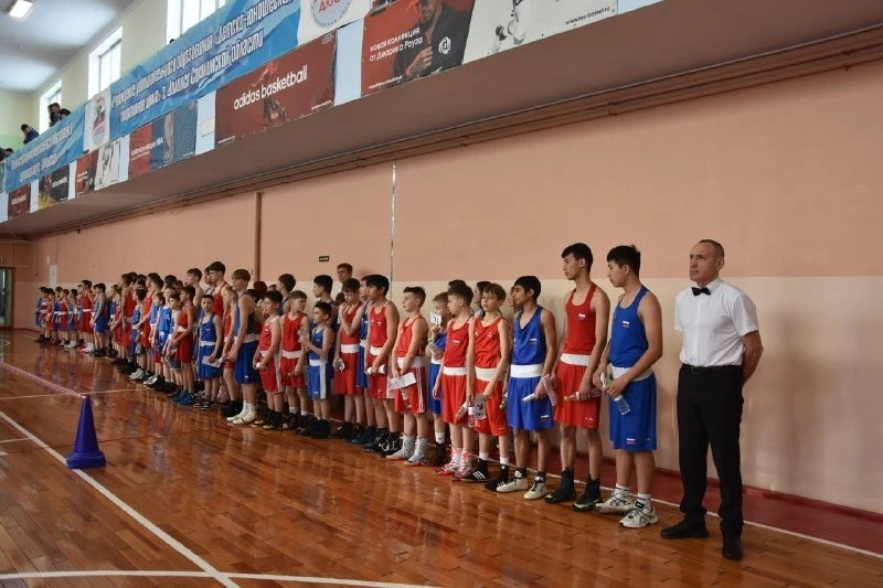 В Долинске стартовал турнир по боксу