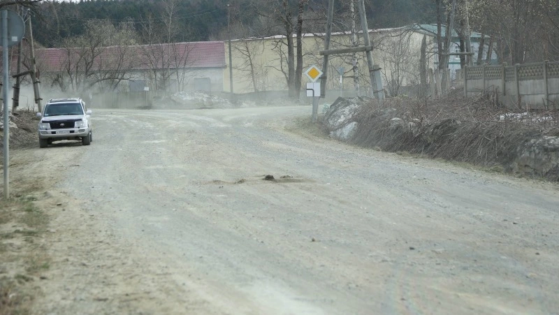 Востребованную дорогу в юго-восточной части Долинска приведут в порядок