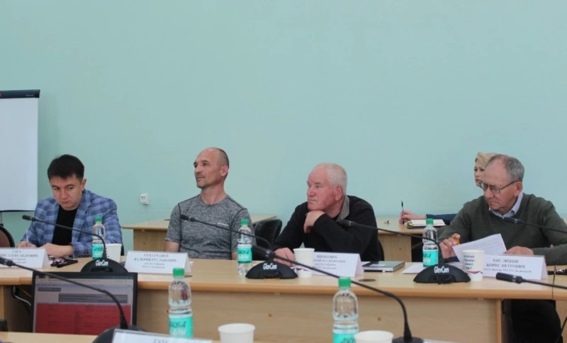 На  парламентском часе обсудили вопросы ЖКХ