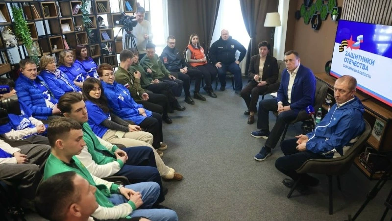 Валерий Лимаренко встретился с волонтерами проекта «Сопричастность»