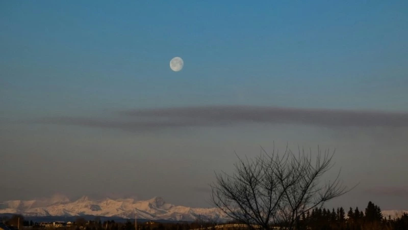 Тепло и ветрено: погода в Сахалинской области 4 апреля
