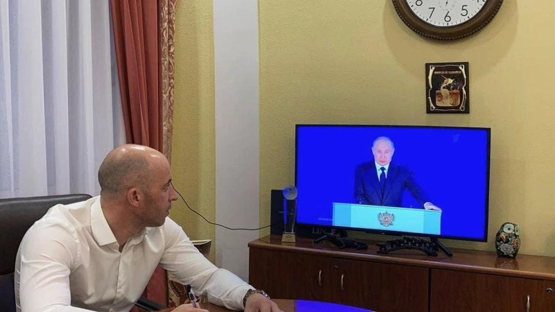 Александр Тугарев о послании президента: «Полностью поддерживаю. Работа должна быть направлена на развитие экономики и социальной сферы»