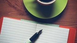 Садитесь, пять: ваша грамотность на высоте, если напишете правильно эти 7 трудных слов — ТЕСТ 