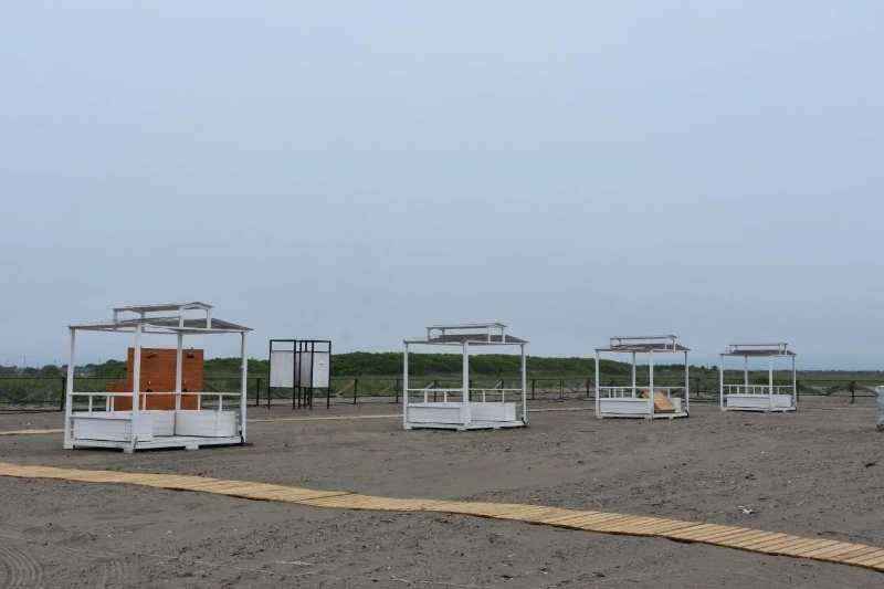 Пляж Стародубского подтягивают до национального стандарта