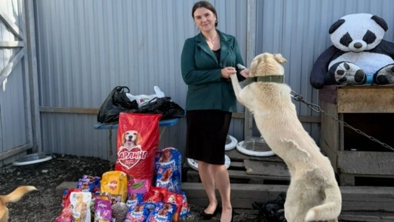 Воспитанники детского сада «Росинка» протянули руки лапам 