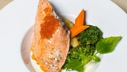 Необходим весной каждому: назван продукт с рекордным содержанием витамина D  