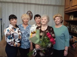 Долинчанка Дора Хохлова отметила 95-летний юбилей