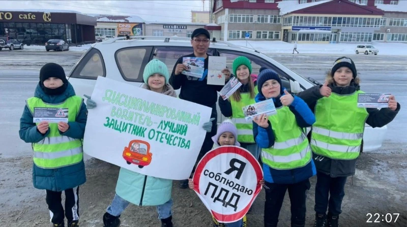 В Долинске прошла акция Дисциплинированный водитель - лучший защитник Отечества