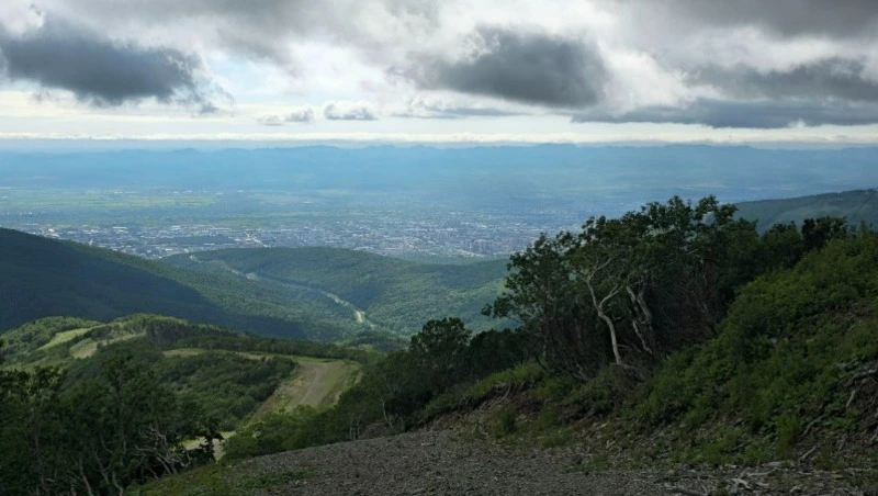 Дожди и геомагнитные колебания: погода на Сахалине и Курилах 28 августа