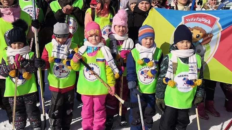 В Долинском районе прошел народный турнир по хоккею в валенках