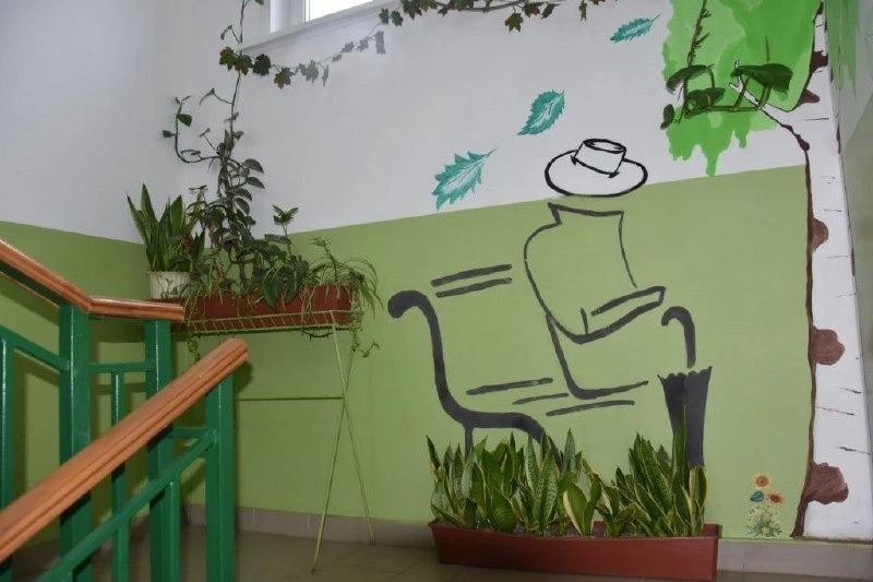 Один из подъездов в селе Углезаводск признан самым зеленым в Сахалинской области