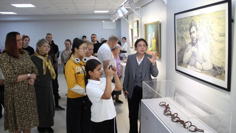 В долинском музее прошла выставка «А. П. Чехов и Сахалин»