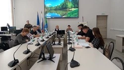 10 октября депутаты долинского Собрания провели внеочередную сессию