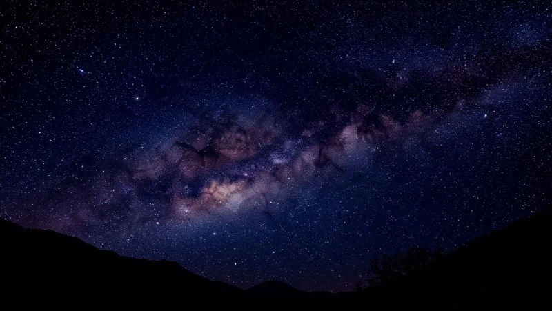 Гороскоп на 25 мая 2025: Овны сорвутся в путешествие, у Раков перевернется жизнь 