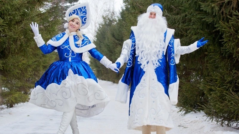 День Деда Мороза и Снегурочки 2025: смысл праздника, как отмечают