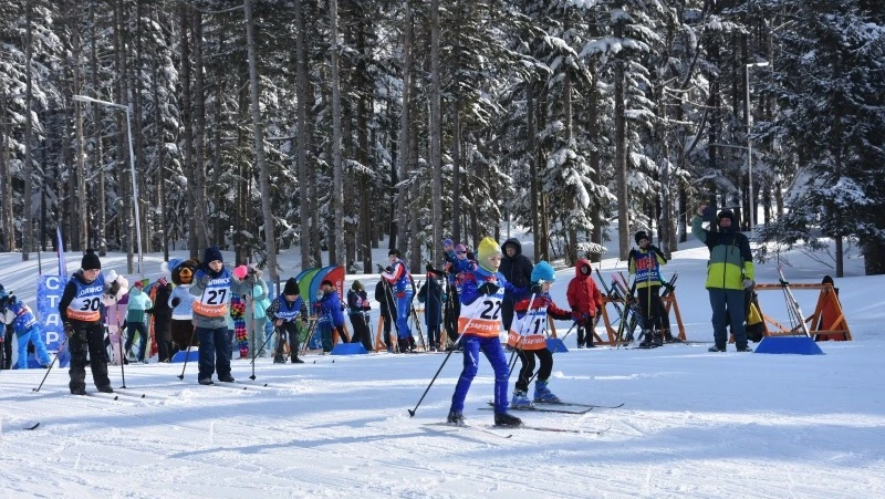 В Янтарном парке прошли традиционные соревнования «Долинская лыжня – 2025»