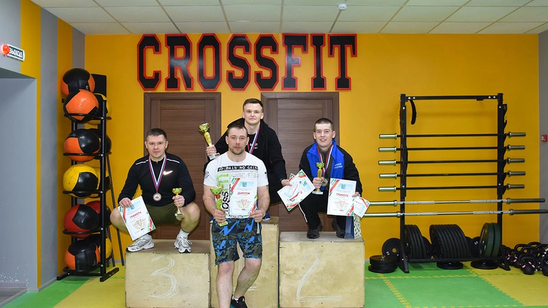 Долинские атлеты стали лучшей командой на соревнованиях по кроссфиту