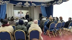 Сотрудники Долинской Госавтоинспекции приняли участие в родительских собраниях 