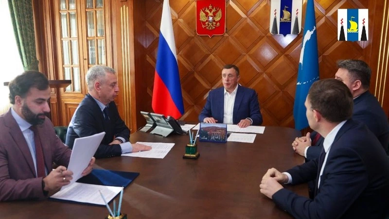 До конца года на Сахалин поступят еще 5 передвижных автомобильных газовых заправщиков