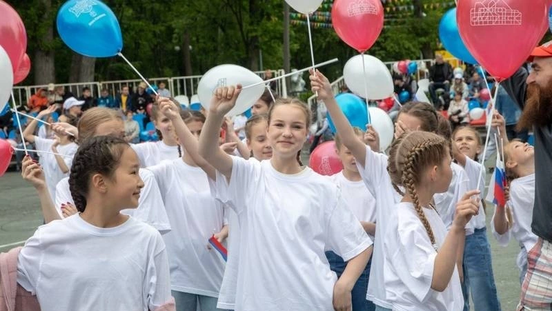 Больше 28 тысяч детей на Сахалине и Курилах посетят летние оздоровительные лагеря в 2024 году