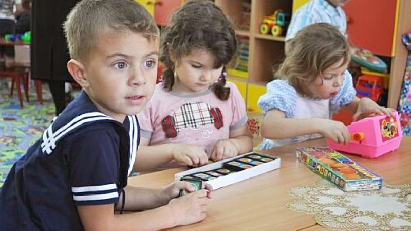 Как решается проблема с дефицитом мест в детских садах в Долинском районе