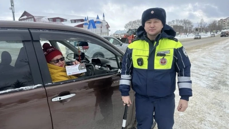 Госавтоинспекция Долинского района призвала водителей соблюдать скоростной режим