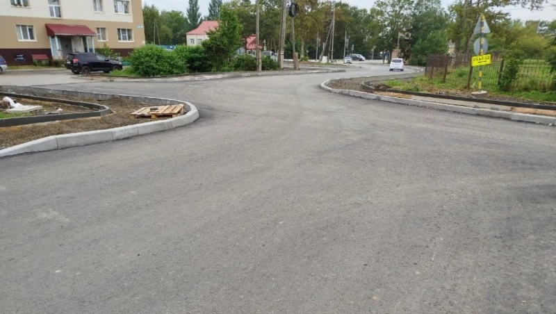 На улице Ленина началось асфальтирование