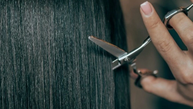 Лунный календарь стрижек на апрель 2025: станете богиней, но только в эти даты   