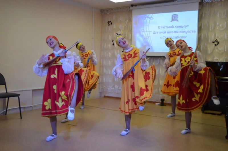 В стародубской ДШИ прошел отчетный концерт