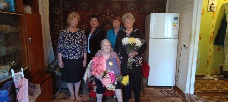 Жительница села Быков отметила 90-летний юбилей