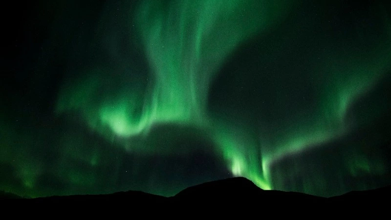 Магнитные бури в ноябре 2024: опасные даты, влияние, как подготовиться    