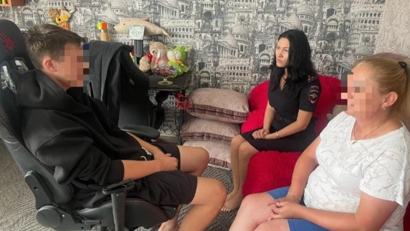 Долинские Госавтоинспекторы провели адресные проф. беседы с несовершеннолетними водителями