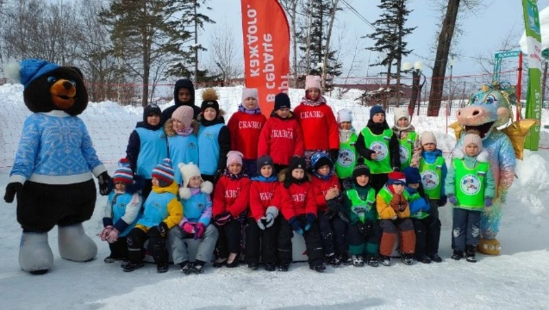 В Долинске завершился районный этап детсадовской семейной хоккейной лиги "Хоккей в валенках"