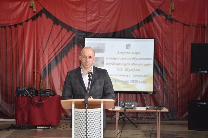 Александр Тугарев провел встречу с жителями села Советского