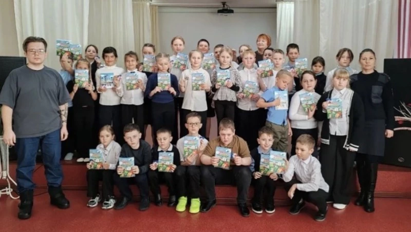 Долинская Госавтоспекция с «Лабораторией безопасности» провели профилактическое мероприятие 